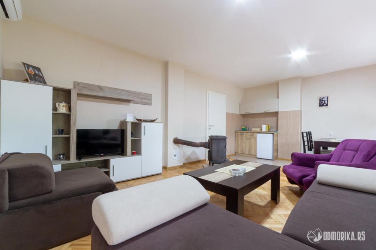 Apartmani Nina S Баїна-Башта Екстер'єр фото