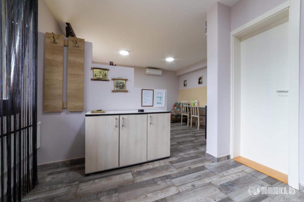 Apartmani Nina S Баїна-Башта Екстер'єр фото